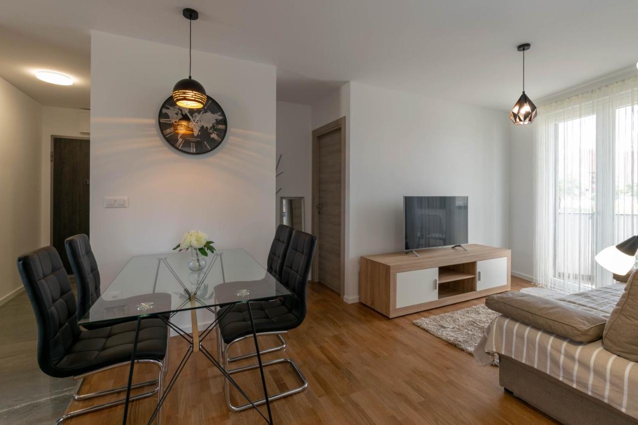 Empress Apartment Split Exterior photo